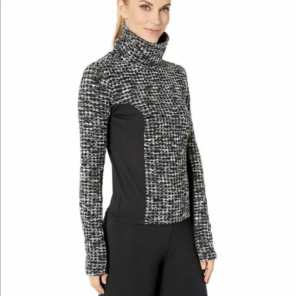 Nike Pro Hyperwarm Pullover Small - image 1